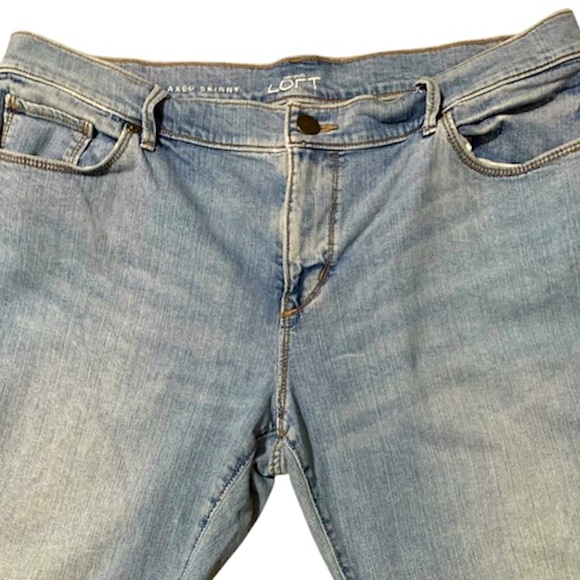 Ann Taylor Loft relaxed skinny petite jeans - Picture 3 of 5